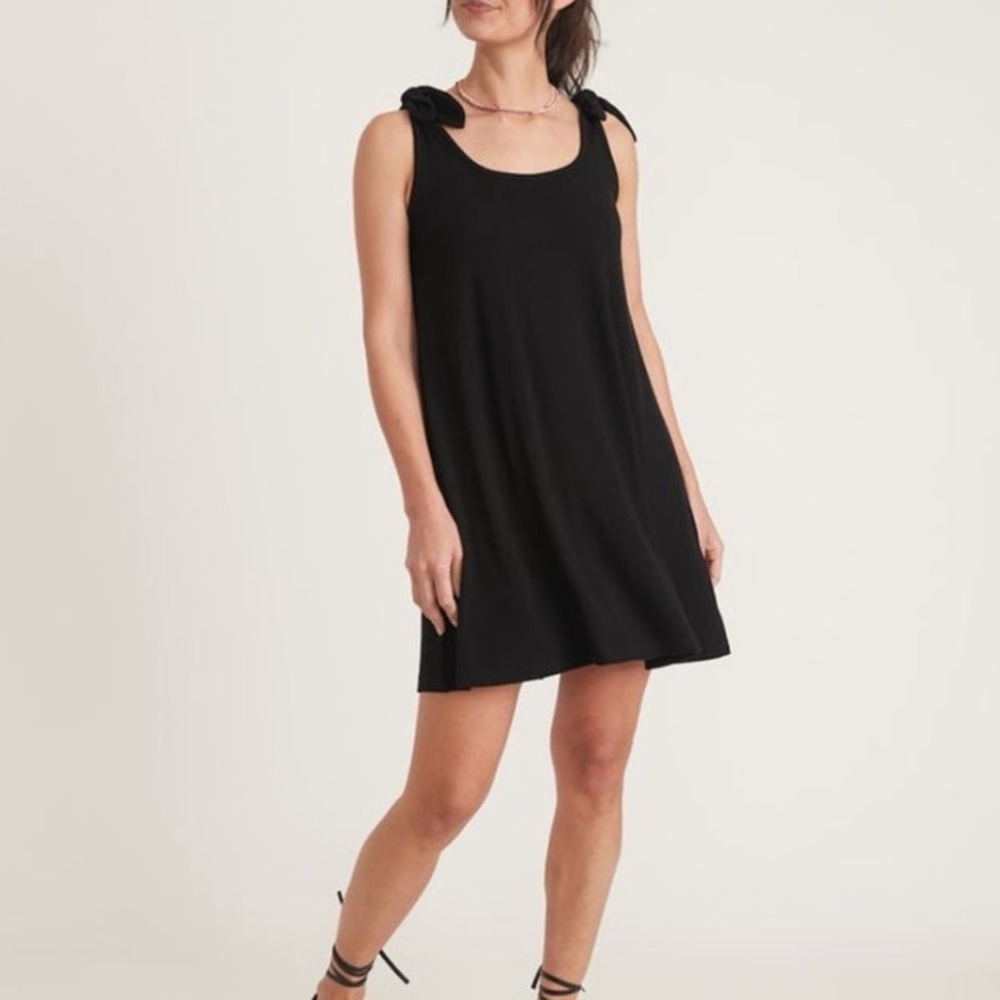 Juniors sleeveless tie-strap cinch waist solid black babydoll mini dress medium